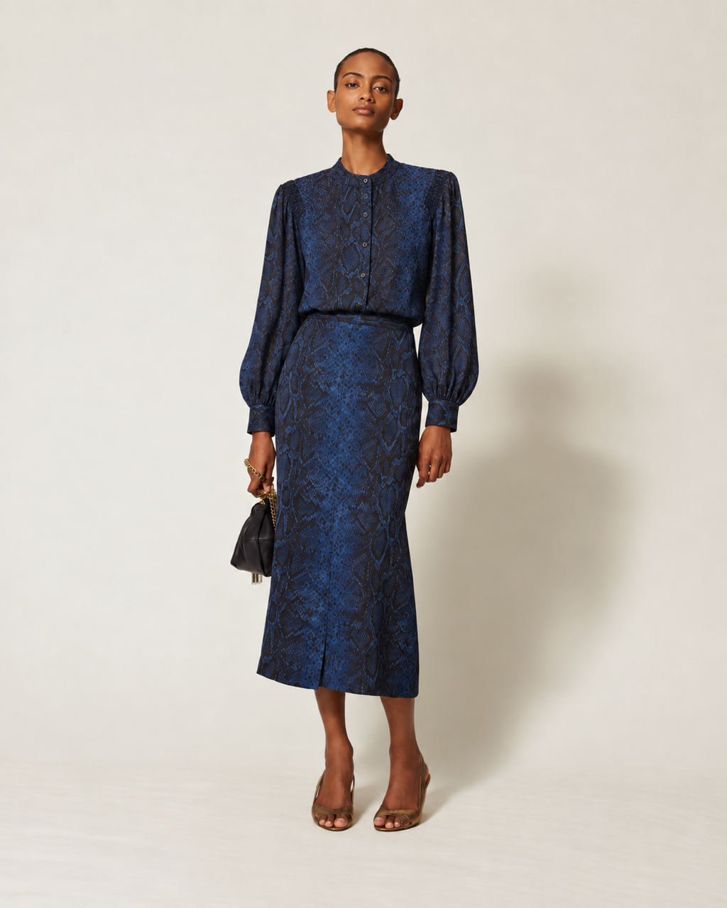 ΠΟΥΚΑΜΙΣΟ CREPE DE CHINE ΜΕ ΤΥΠΩΜΑ PYTHON (BLUE) TWINSET