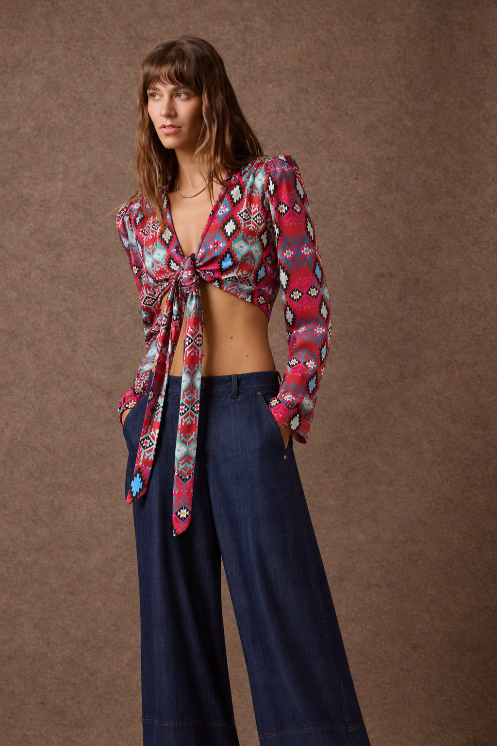 'SOL' ΕΜΠΡΙΜΕ ΤΟΠ MAMOUSH