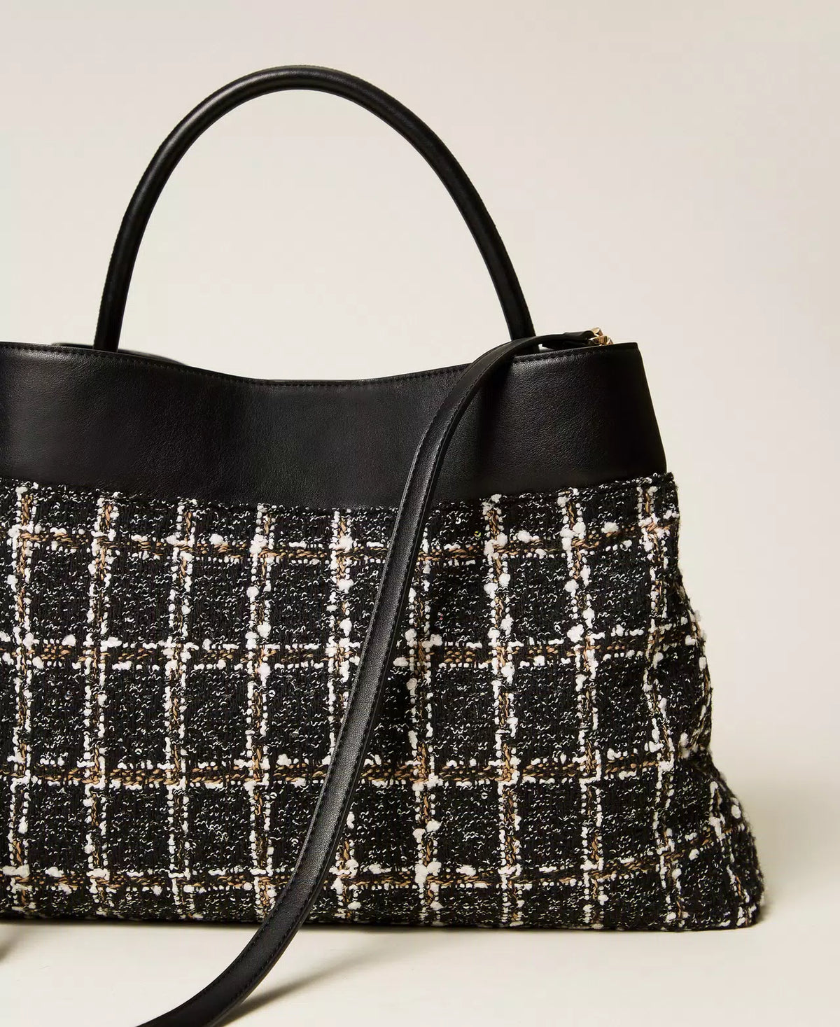 ΤΣΑΝΤΑ SHOPPER ΑΠΟ ΤΟΥΙΝΤ ΜΕ ΚΛΕΙΔΑΡΙΑ ΟΒΑΛ Τ TWINSET MILANO