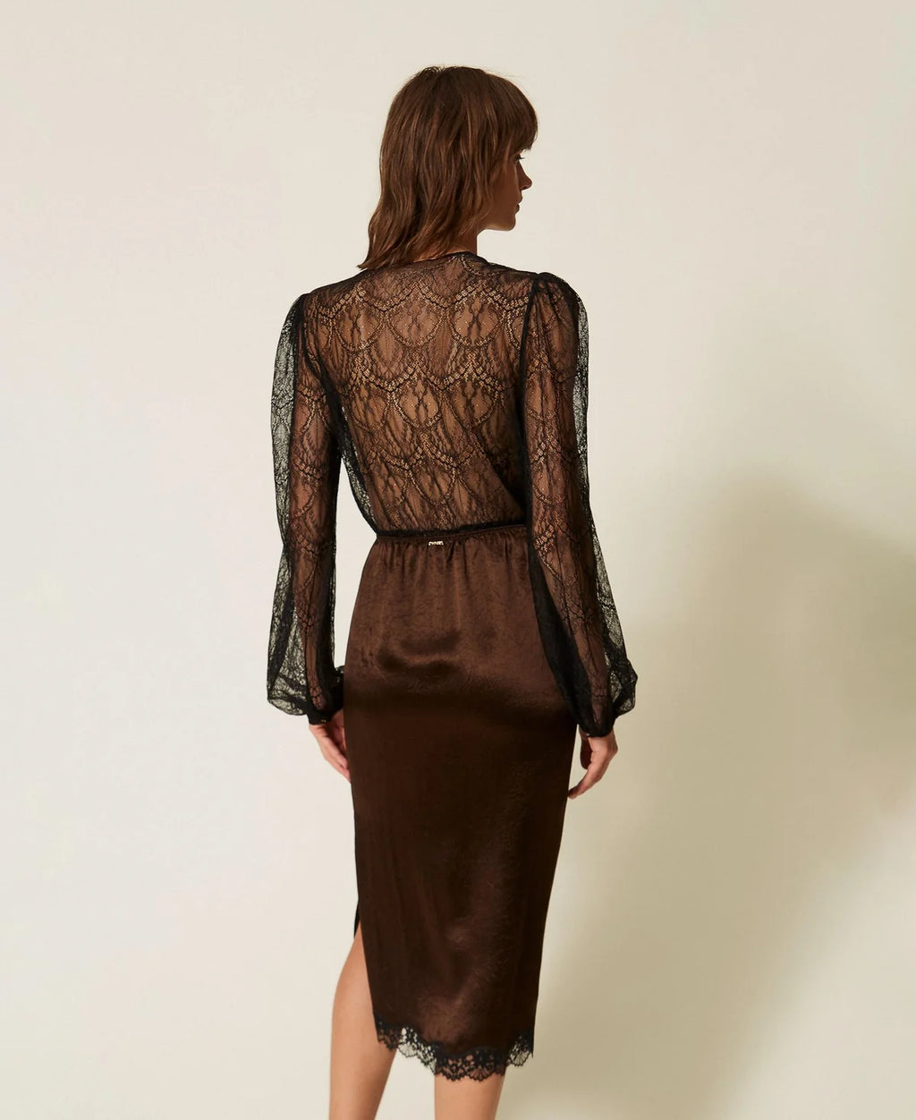 ΚΟΡΜΑΚΙ ΑΠΟ ΔΑΝΤΕΛΑ VALENCIENNES TWINSET