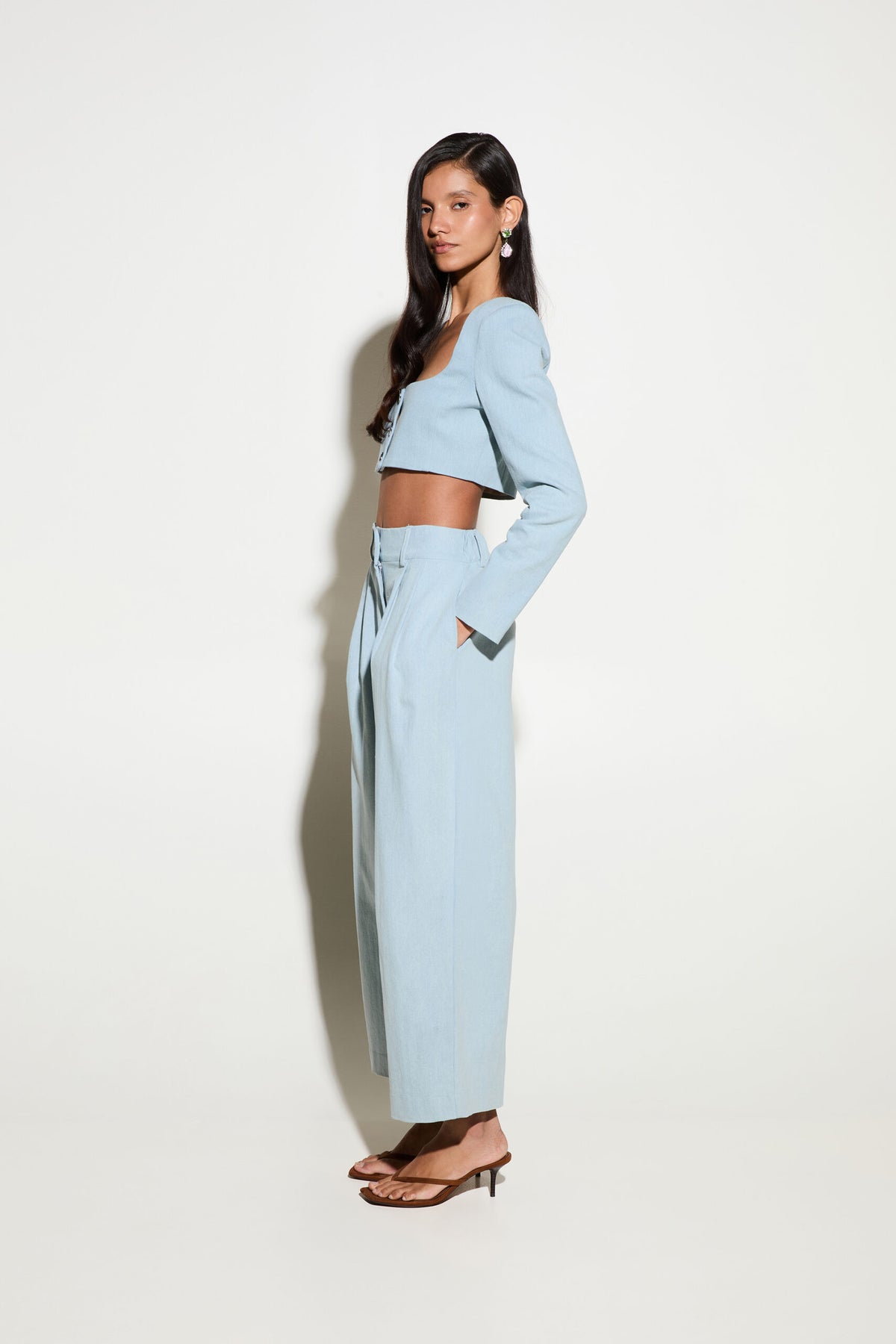 CROP TOP SQUARE MILKWHITE