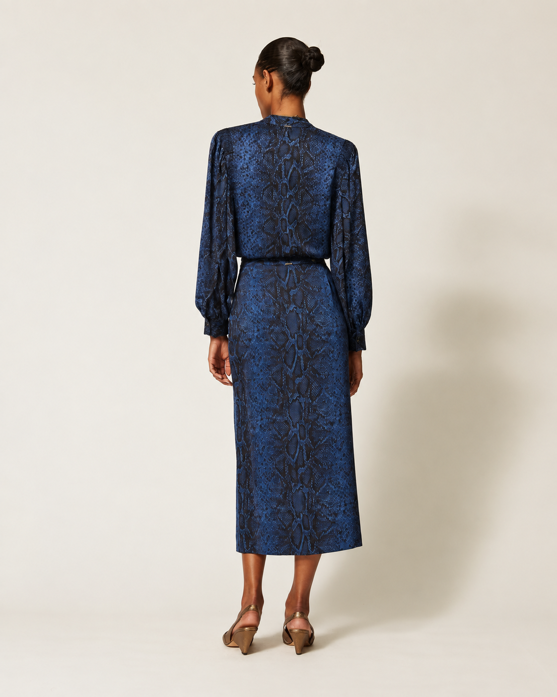 ΠΟΥΚΑΜΙΣΟ CREPE DE CHINE ΜΕ ΤΥΠΩΜΑ PYTHON (BLUE) TWINSET