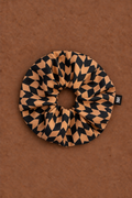 SCRUNCHIES (BLACK/CARAML) MAMOUSH