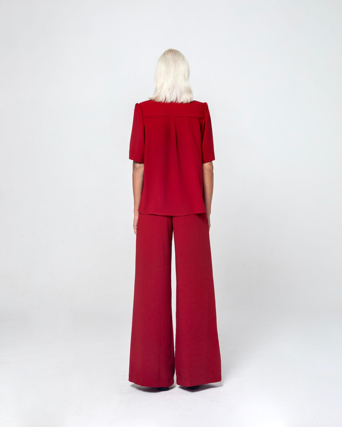 NORA ΜΠΛΟΥΖΑ ΜΕ ΧΡΥΣΑ ΚΟΥΜΠΙΑ (BURGUNDY) MAMOUSH