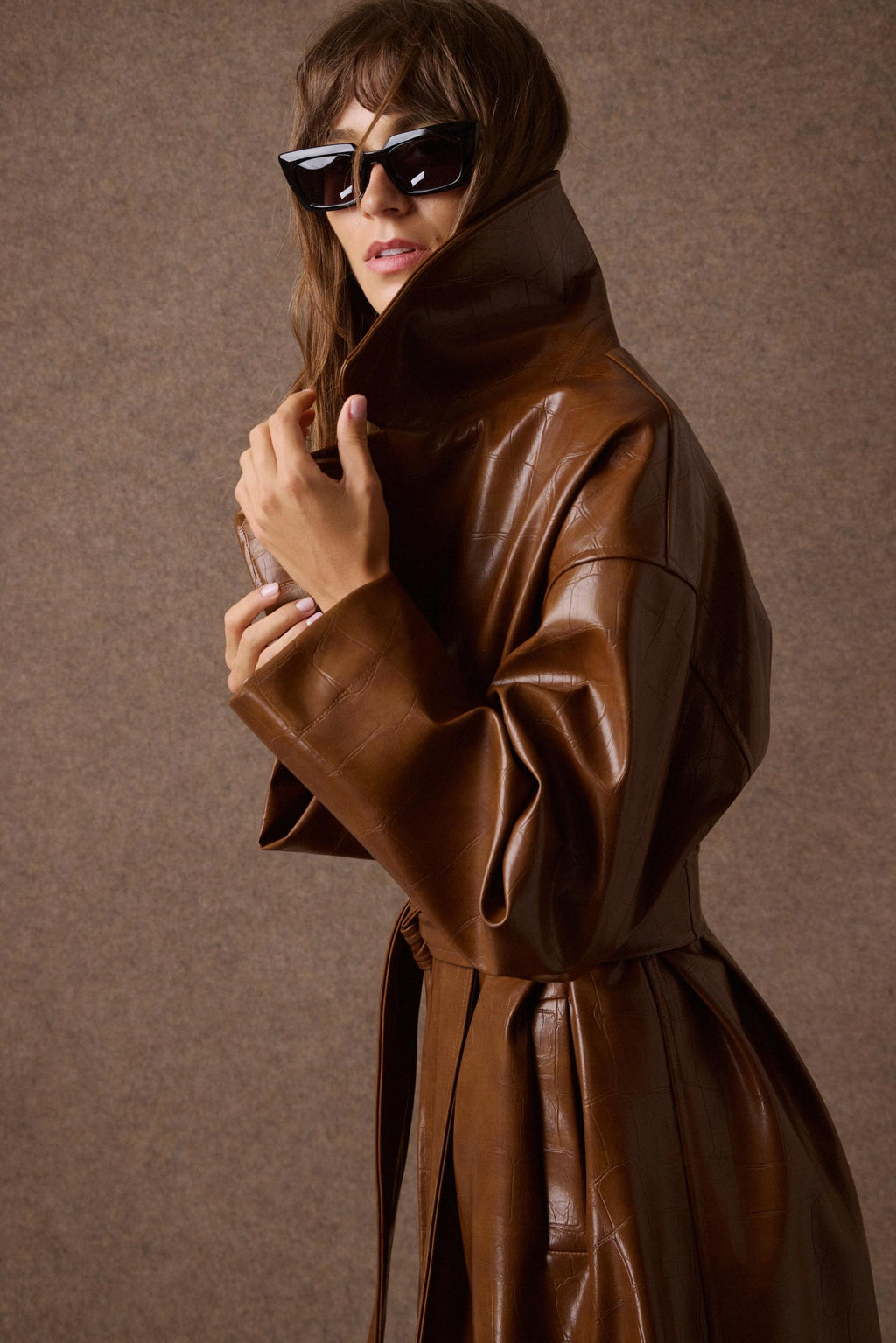 'NORMA' OVERSIZED ΜΑΚΡΥ ΠΑΛΤΟ ΜΕ ΚΡΟΚΟ ΥΦΗ (CARAMEL) MAMOUSH