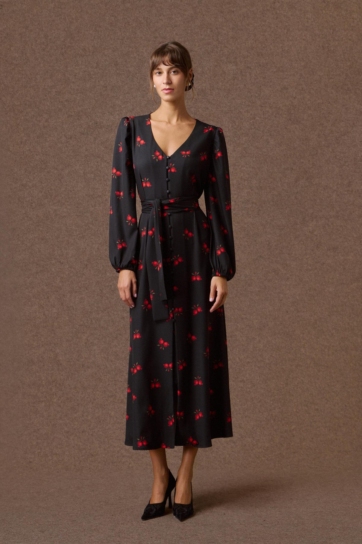 'KLELIA' ΣΕΜΙΖΙΕ ΦΟΡΕΜΑ ΜΕ ΤΥΠΩΜΑ ΡΟΔΙΑ (BLACK) MAMOUSH