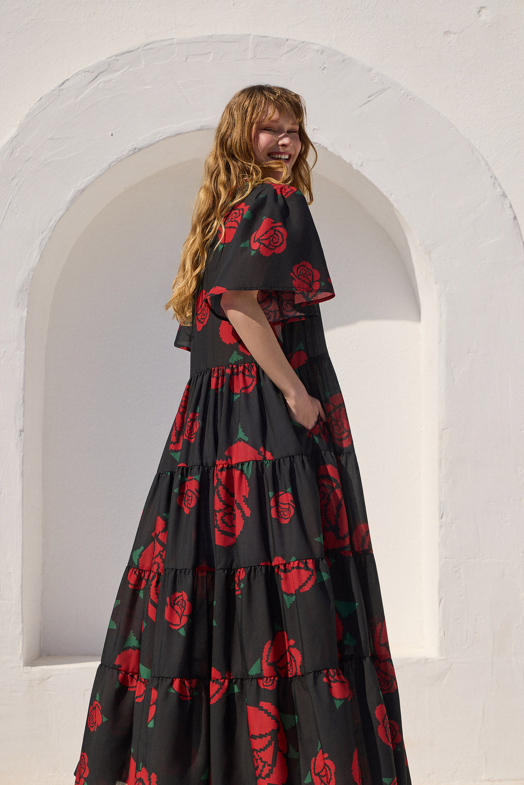 'VANESSA' ΜΙΝΤΙ ΦΟΡΕΜΑ (BLACK ROSES) MAMOUSH