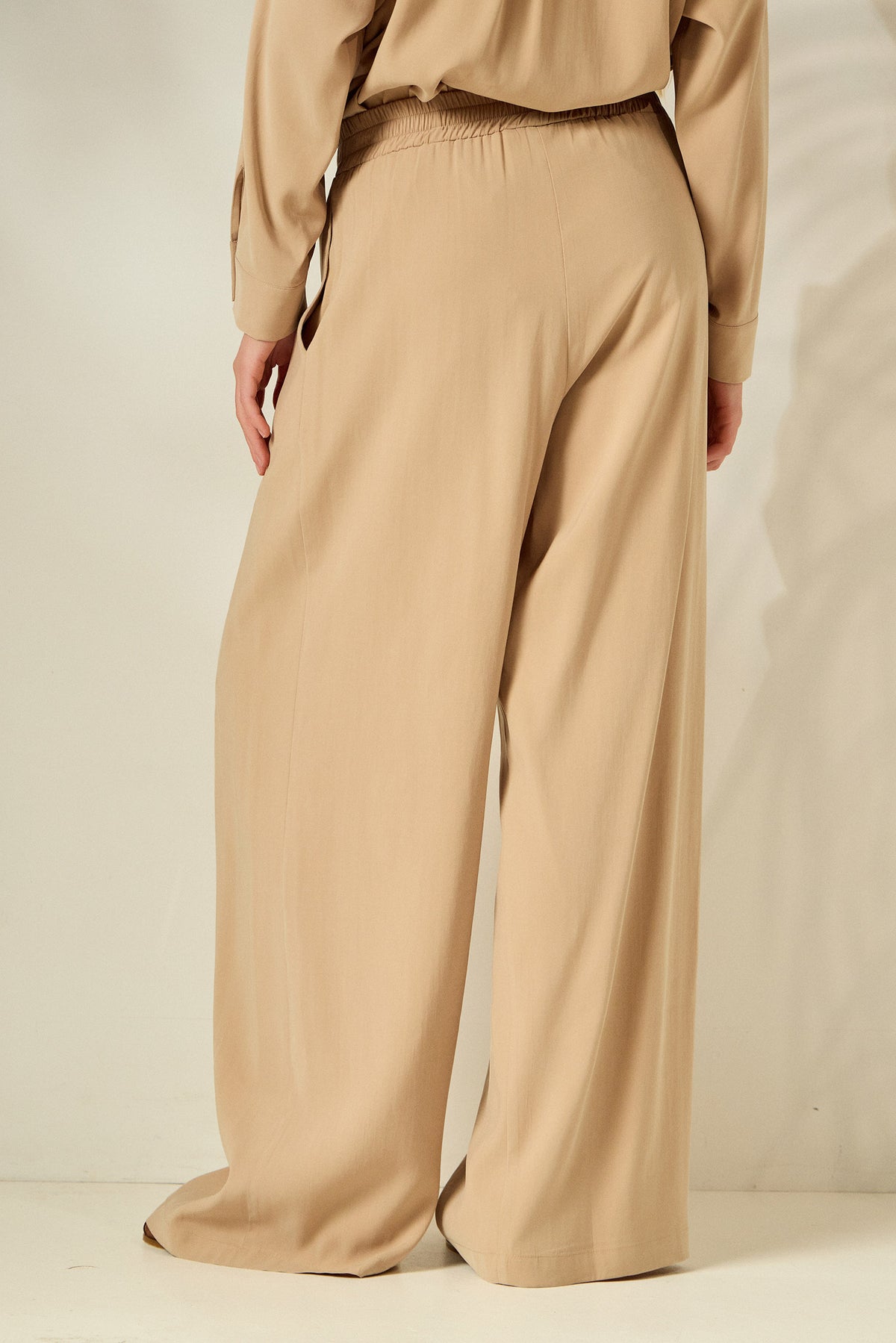 ‘MIRANDA’ ΦΑΡΔΙΑ ΠΑΝΤΕΛΟΝΑ ΜΕ ΠΙΕΤΕΣ (BEIGE) MAMOUSH