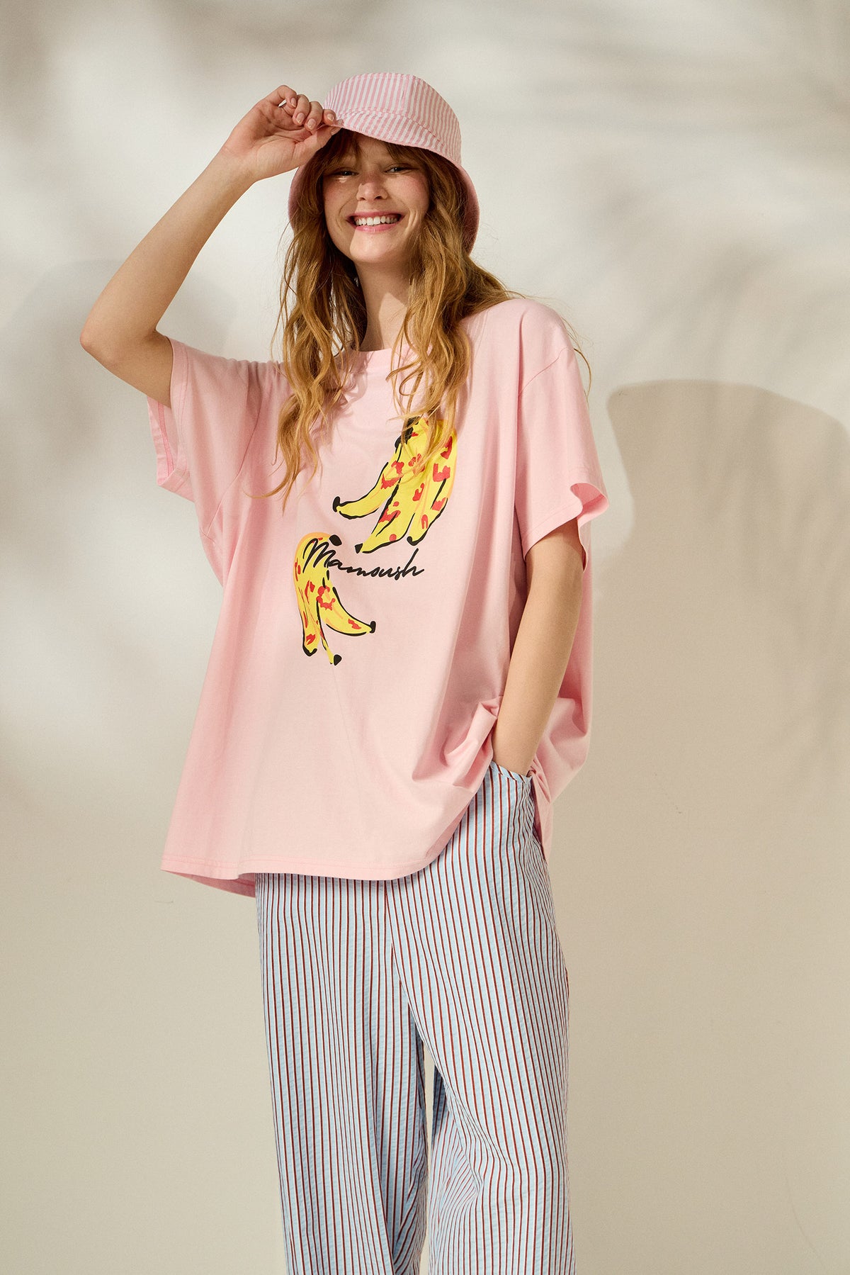 'BANANA' OVERSIZED TEES (PINK) MAMOUSH