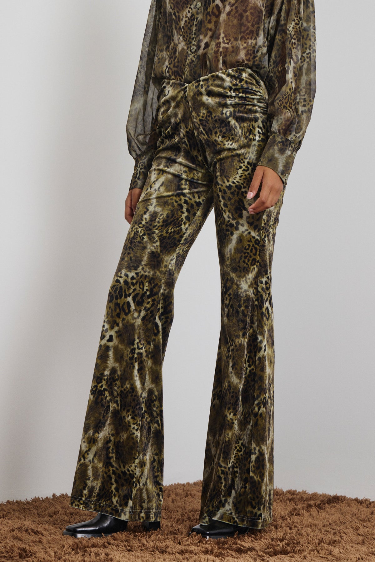 'REA' ΕΛΑΣΤΙΚΟ ΠΑΝΤΕΛΟΝΙ ANIMAL PRINT (OLIVE) MAMOUSH
